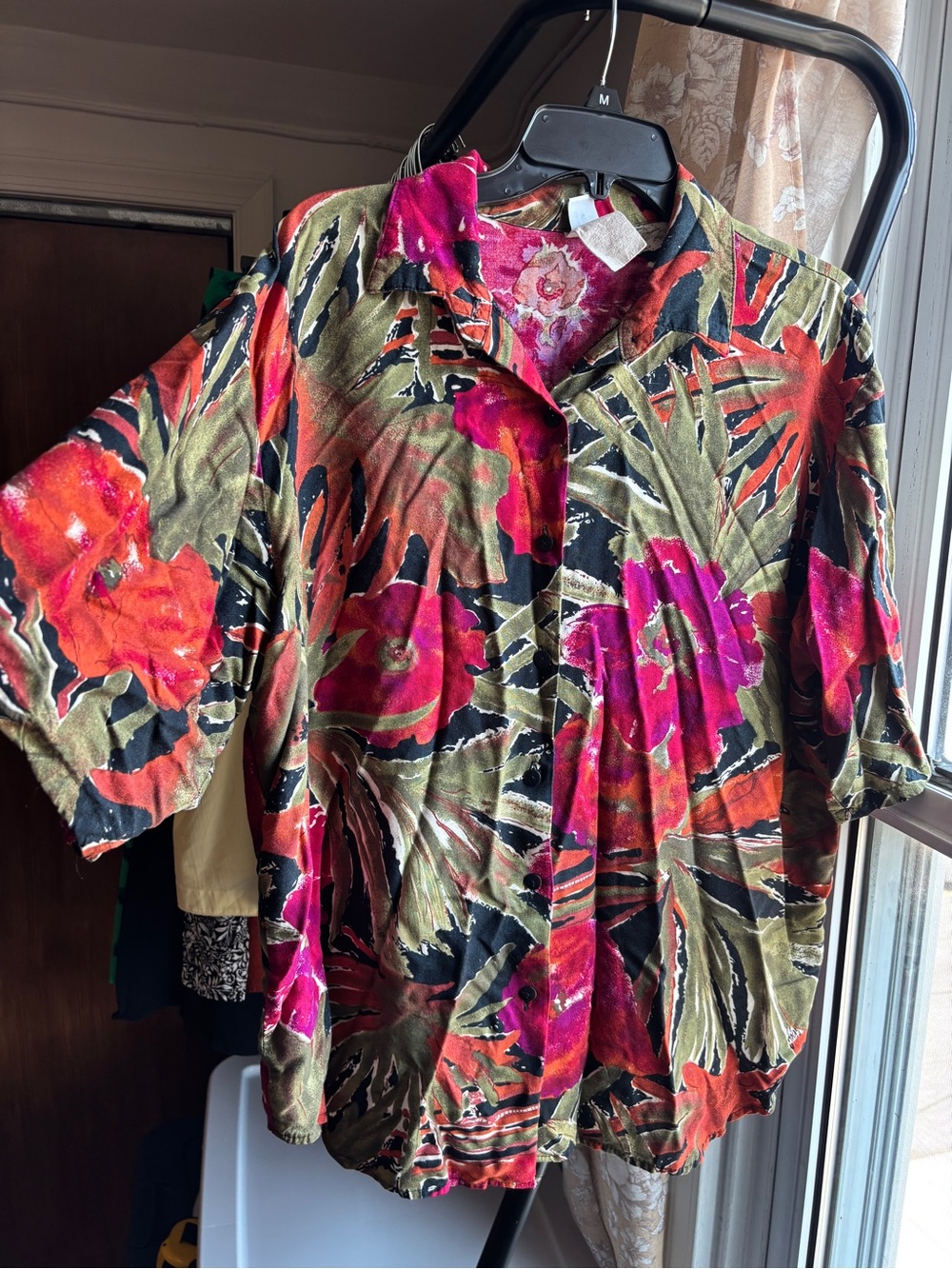 EUC Vintage Floral Hawaiian Short-Sleeve Button-Down Shirt | Women’s XL or XXL